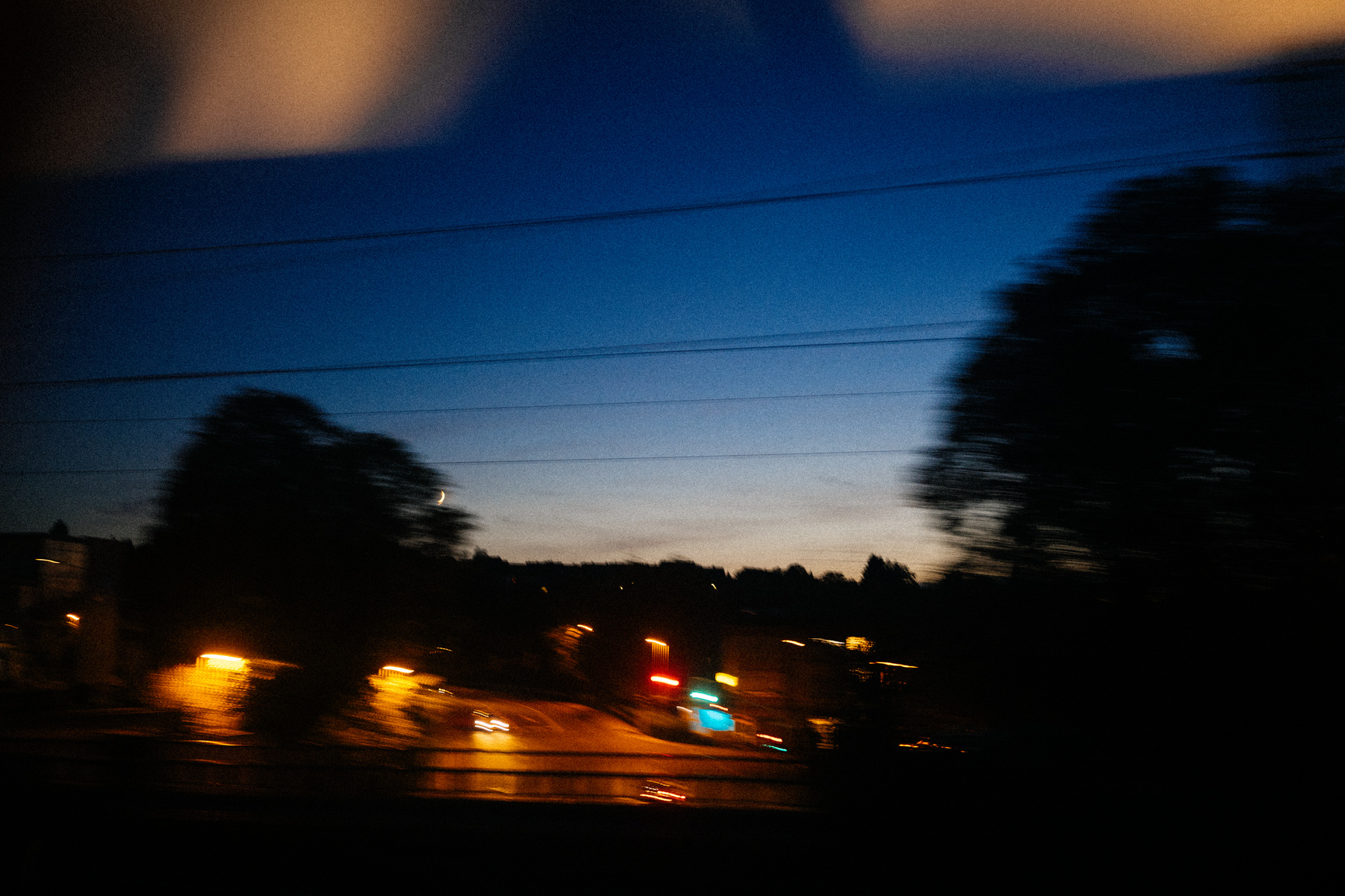 Waxing moon, waxing tide, waxing Prussian blue.